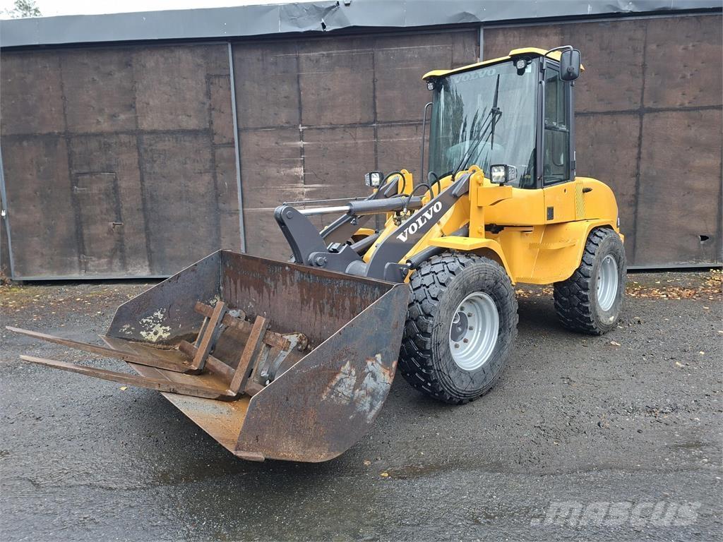 Volvo L30B Radlader