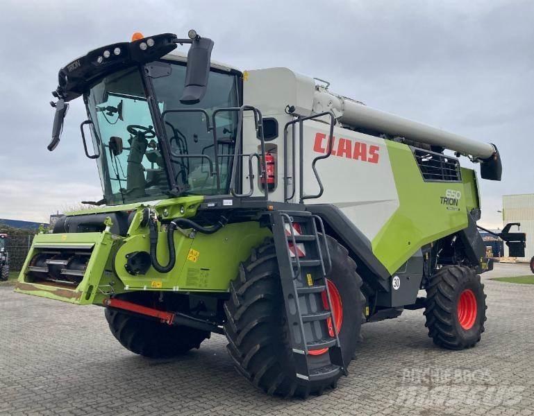CLAAS TRION 650 Mähdrescher