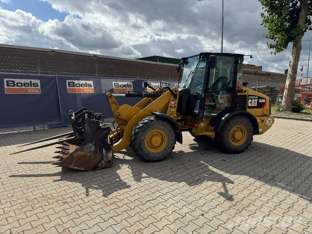 CAT 906M Radlader