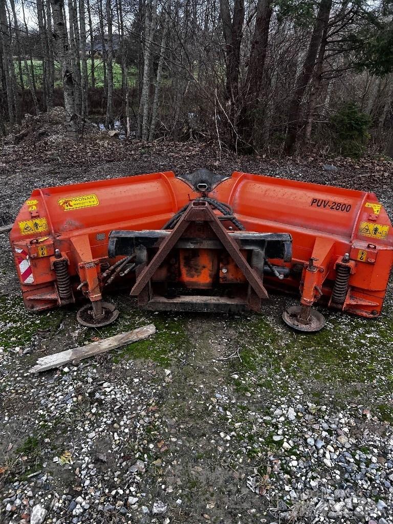 Pronar PUV 2800 Schneeschilde und -pflüge