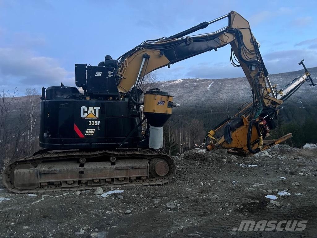 CAT 335 F L CR Oberflächenbohrgeräte