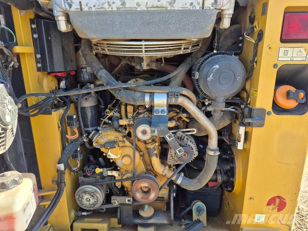 CAT 249 D Kompaktlader