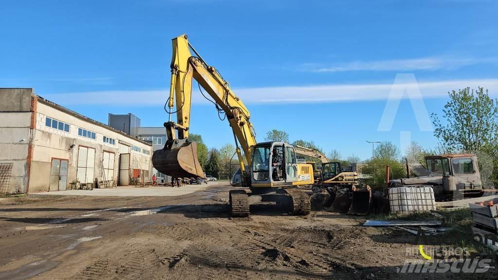 New Holland E 215 Raupenbagger