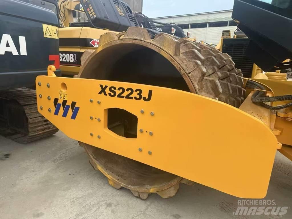 XCMG XS 223 J Walzenzüge
