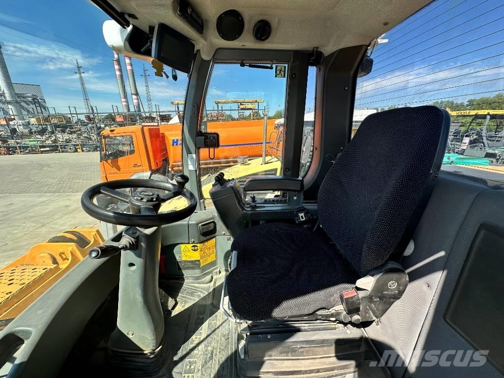 Liebherr L 550 Radlader