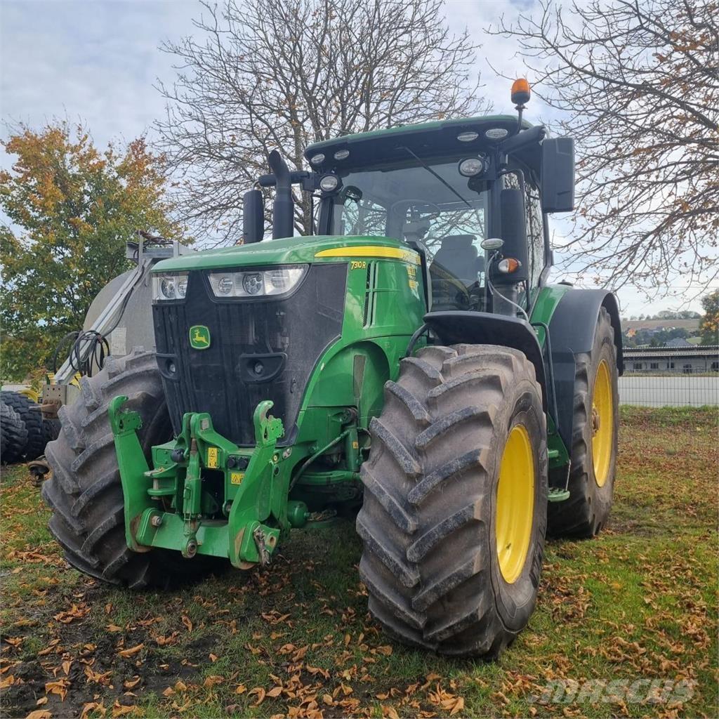 John Deere 7310 R Traktoren