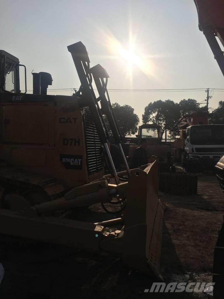 CAT D 7  H Bulldozer