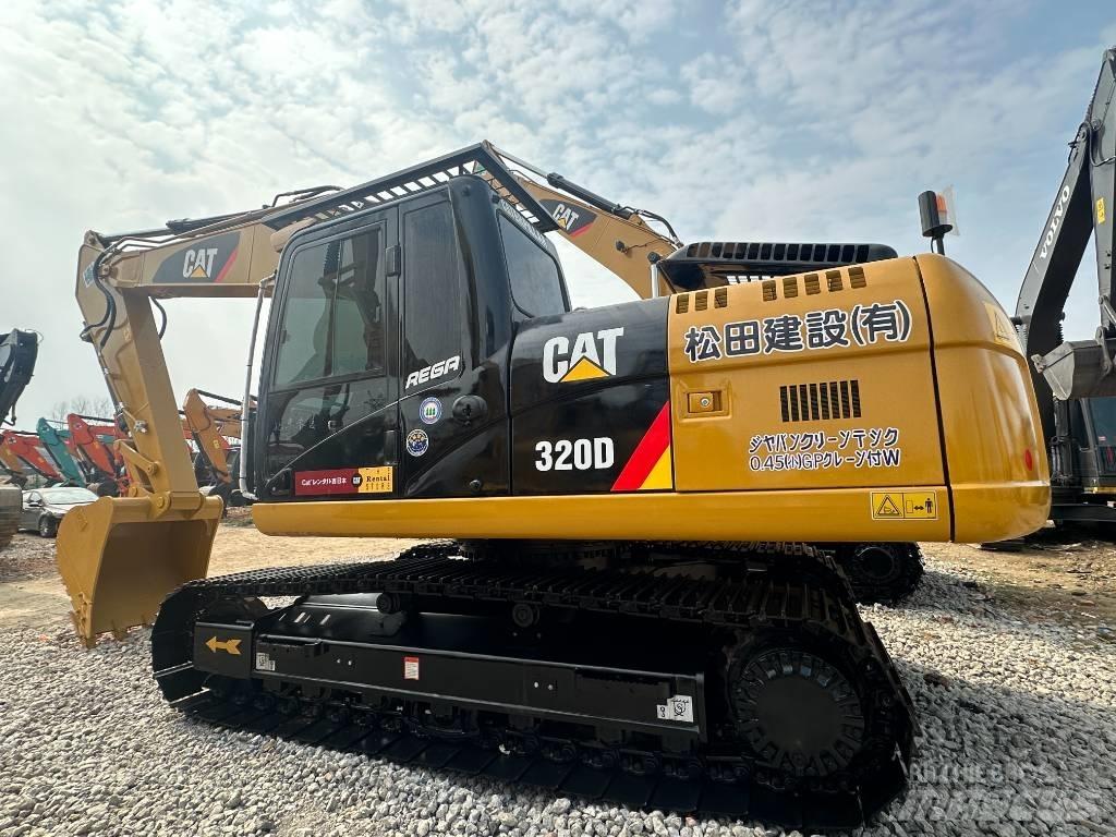 CAT CAT320D2 Raupenbagger