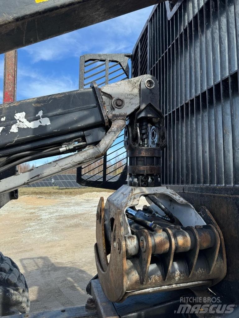 Komatsu 875 Forwarder