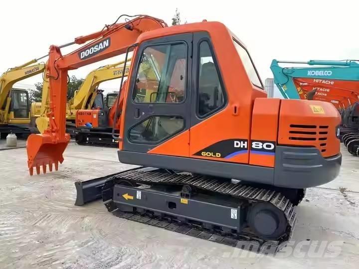 Doosan DH 80 Raupenbagger