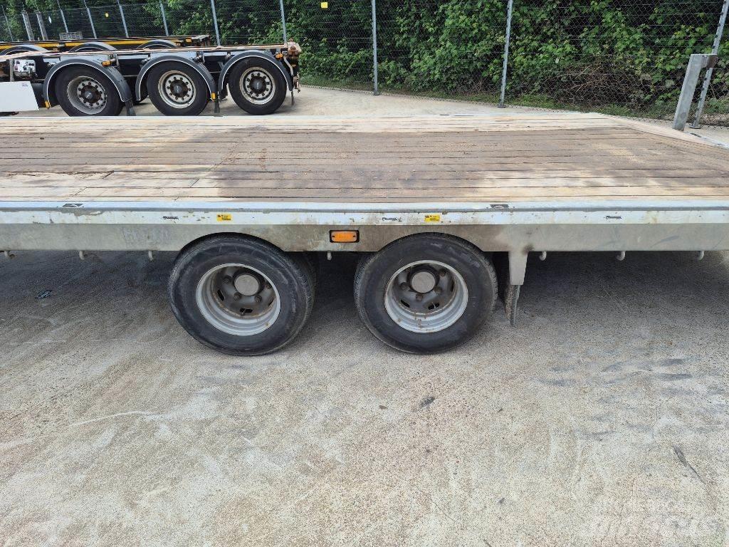 Veldhuizen P47-2 Maschinetransporter
