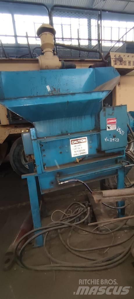  Securit Compactor Arbeitsfahrzeuge