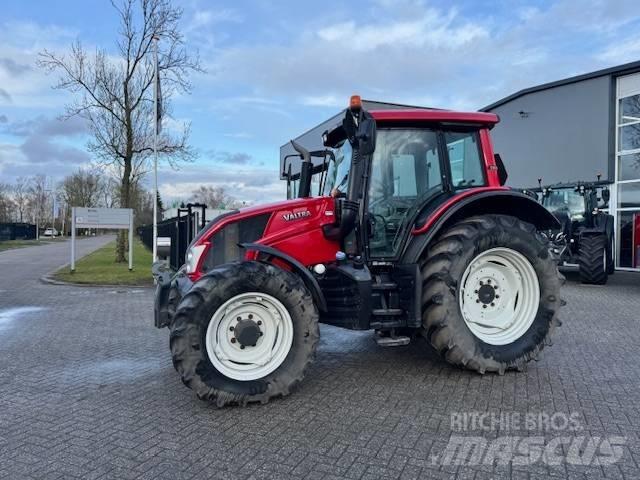 Valtra N123 Hitech5 Traktoren