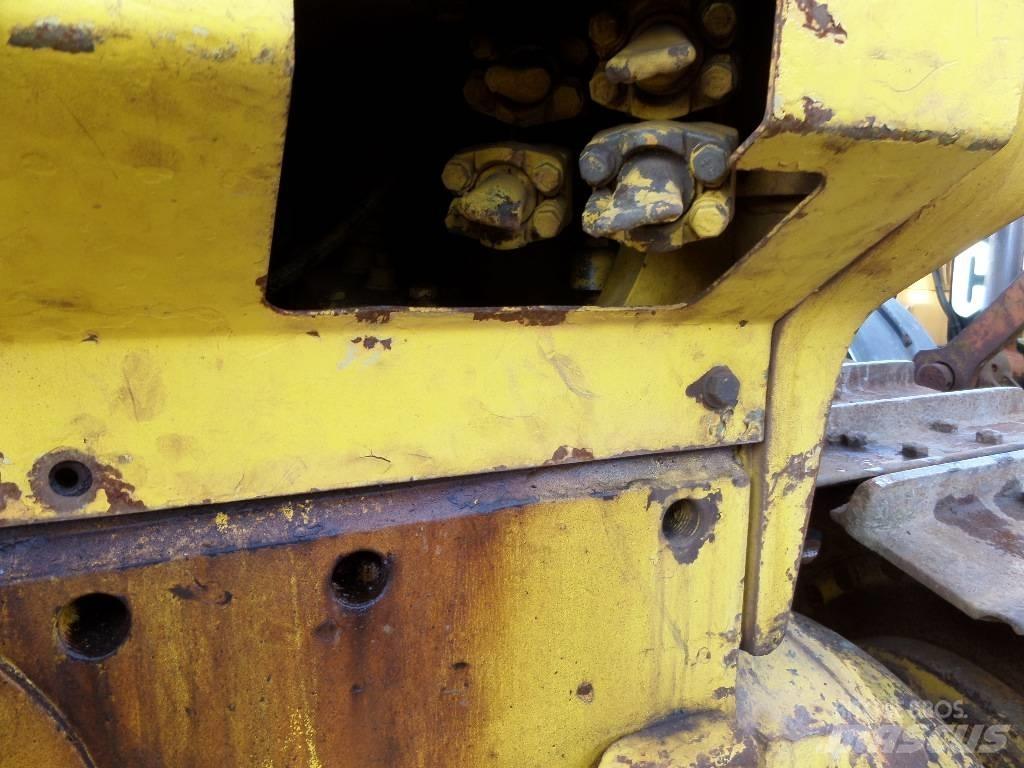 Komatsu D85P-21 Bulldozer