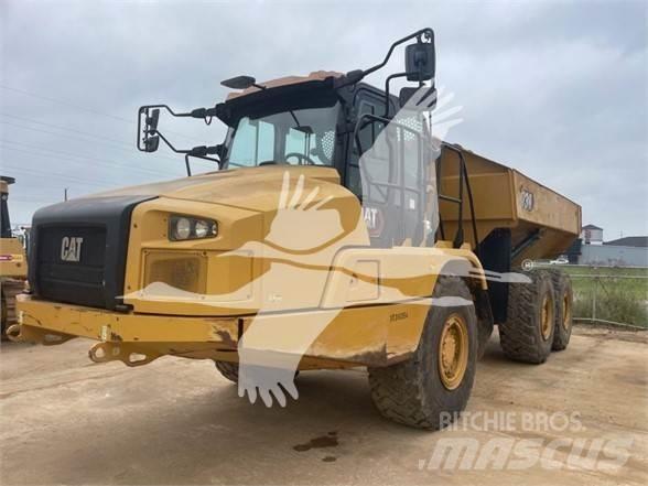 CAT 730 Dumper - Knickgelenk