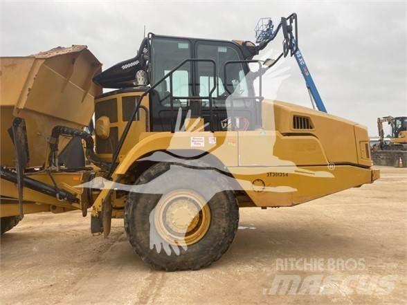 CAT 730 Dumper - Knickgelenk