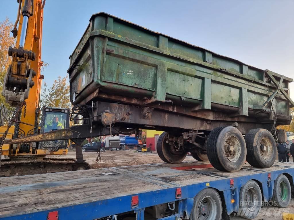 Montracon trailer Anhänger mit Hakenlift