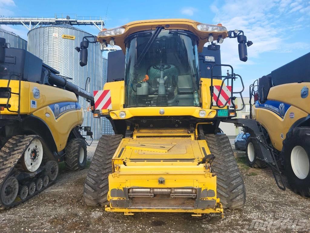 New Holland CR 9090 Mähdrescher