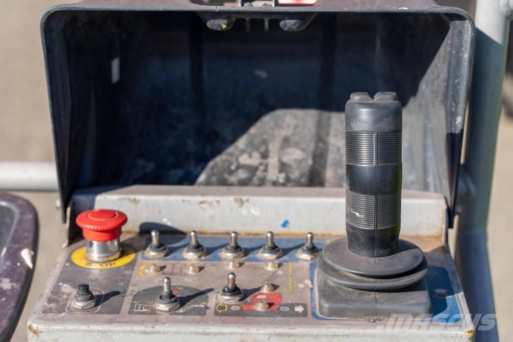 Manitou AETJ 150 Gelenkteleskoparbeitsbühnen