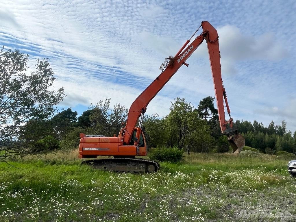 Doosan DX 225 LC Long Reach Bagger