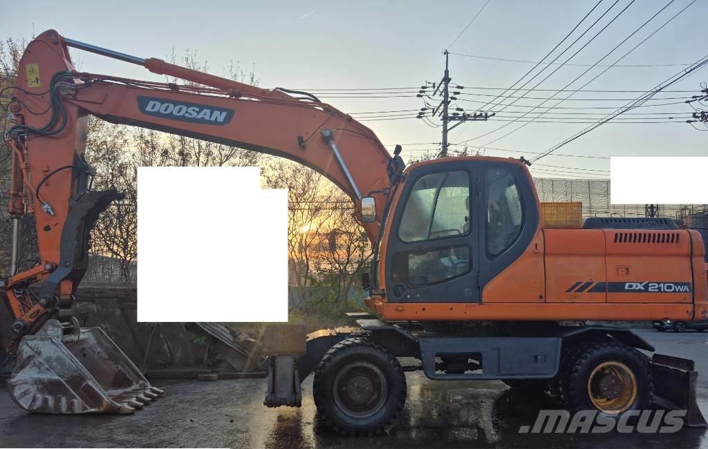 Doosan DX 210 WA Mobilbagger