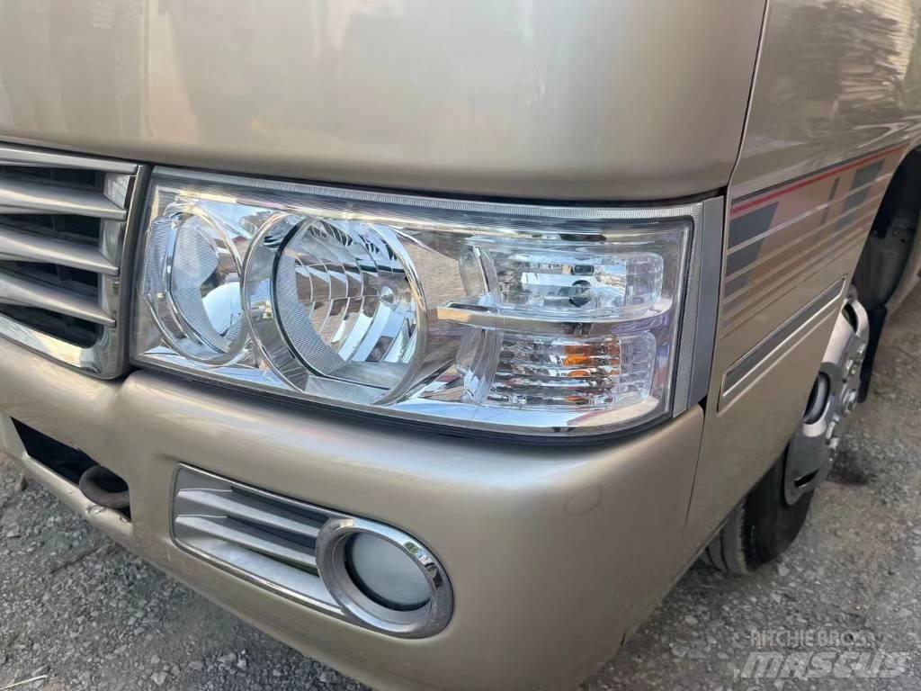 Toyota Coaster Bus Minibusse