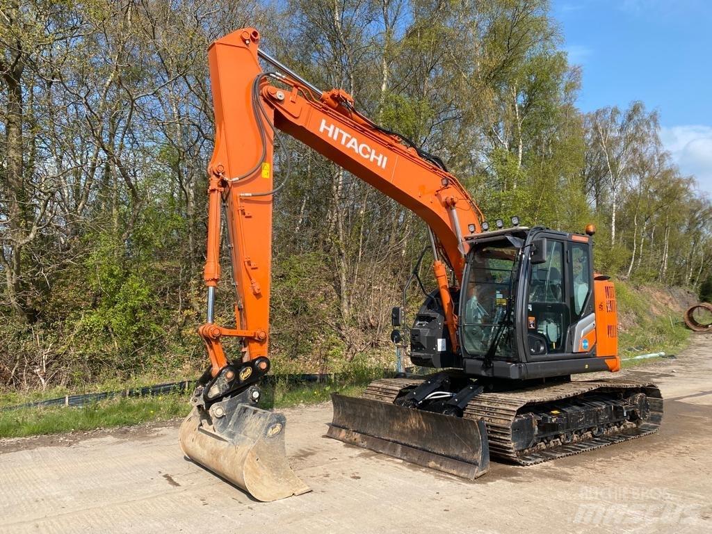 Hitachi ZX135USBL-7 Raupenbagger