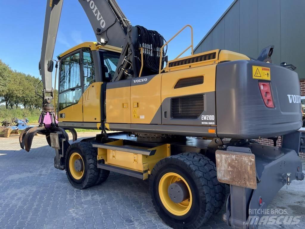 Volvo EW 210 MH Materialumschlag