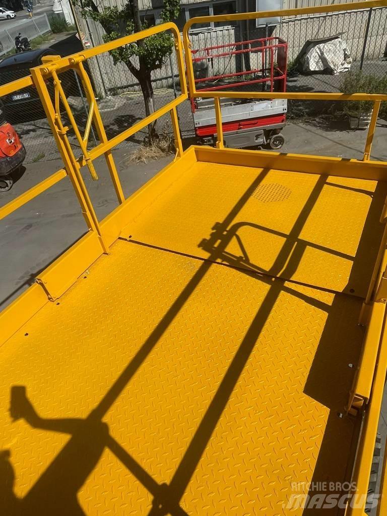 Haulotte HA 18 SX Scheren-Arbeitsbühnen