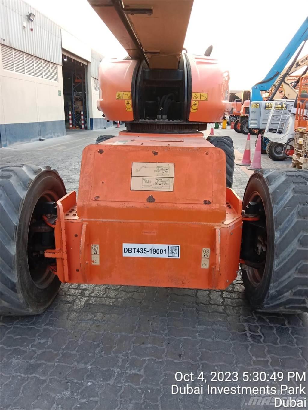 JLG 1350SJP Teleskopbühnen