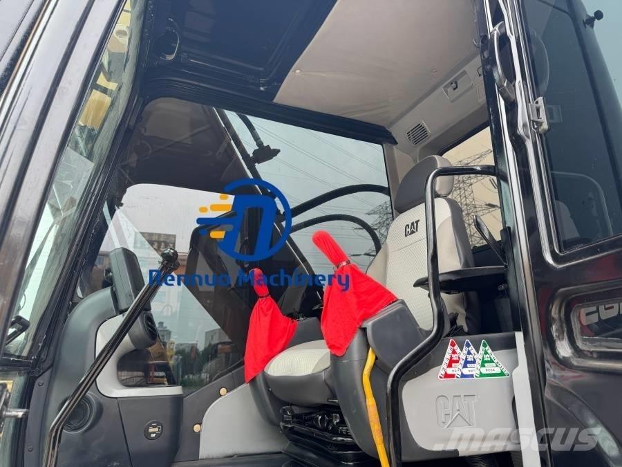 CAT 320D2 Raupenbagger