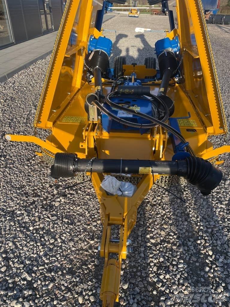 Bomford TriWing 4600 Mäher