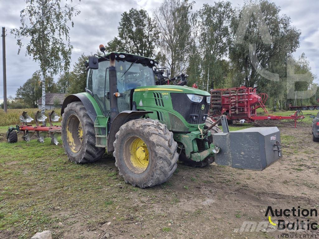 John Deere 6210 R Traktoren