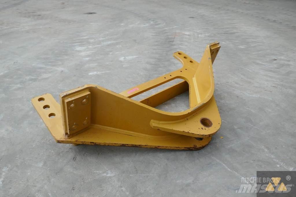CAT 140M3 Drawbar Transport Sonstige