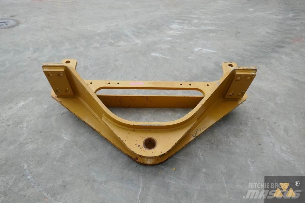 CAT 140M3 Drawbar Transport Sonstige