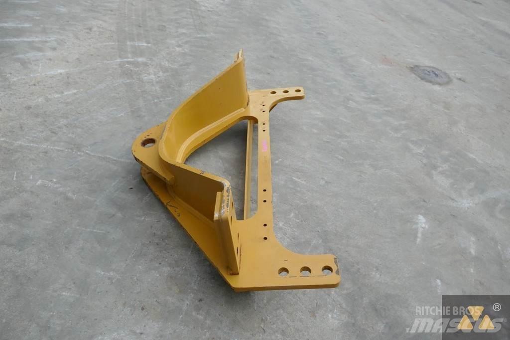 CAT 140M3 Drawbar Transport Sonstige