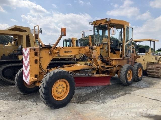 Komatsu GD 405 A-2 Grader
