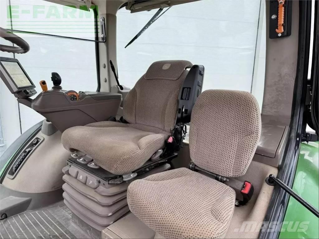 John Deere 8320 r Traktoren