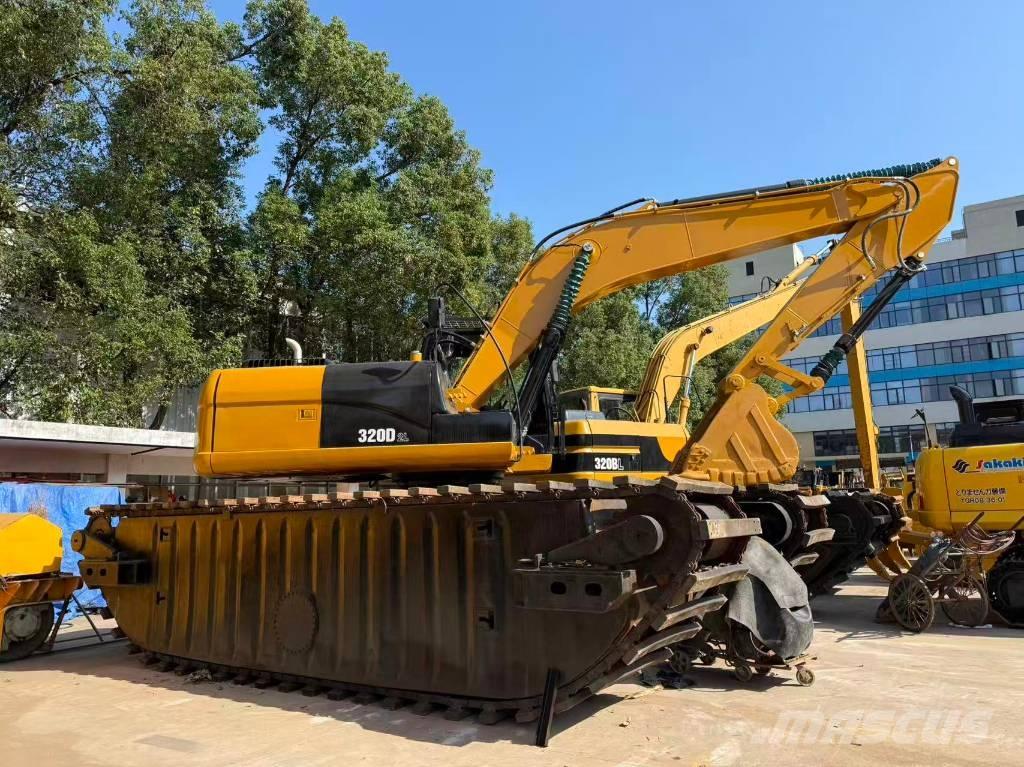 CAT 320 D2 Amphibienbagger