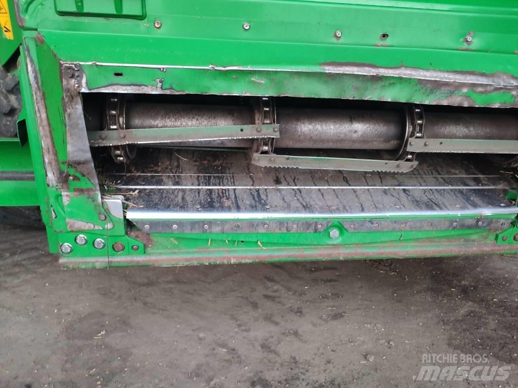 John Deere T 670 i Mähdrescher