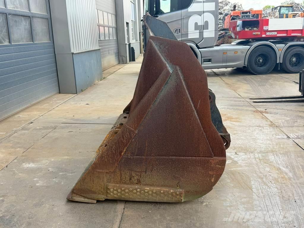 Volvo 4.2 m3 Schaufeln