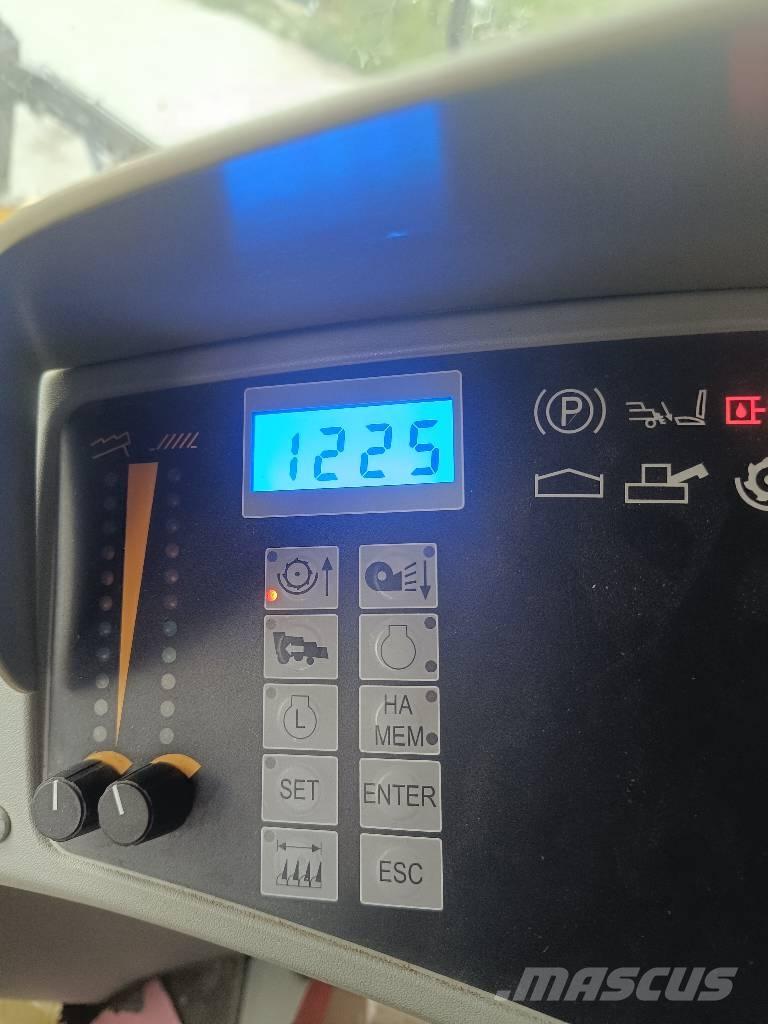 New Holland TC 5050 Mähdrescher