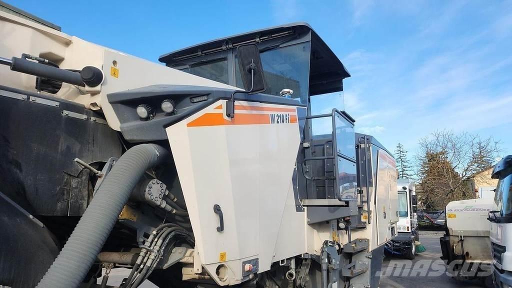 Wirtgen W210 FI Betonsteinmaschinen