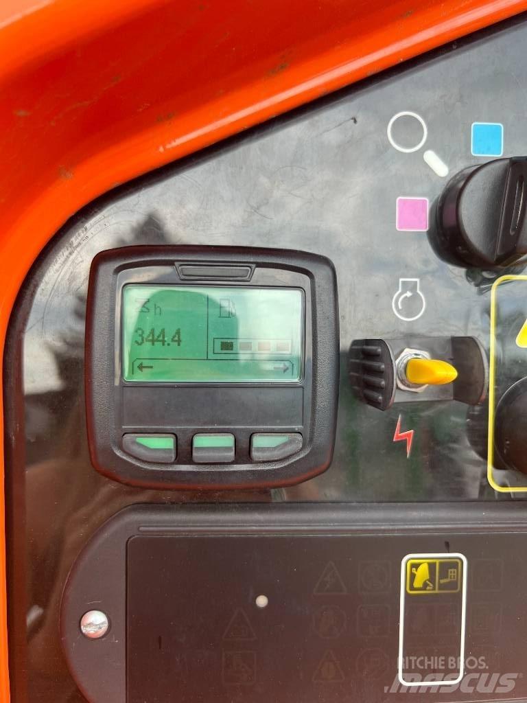 JLG 460 SJ Teleskopbühnen