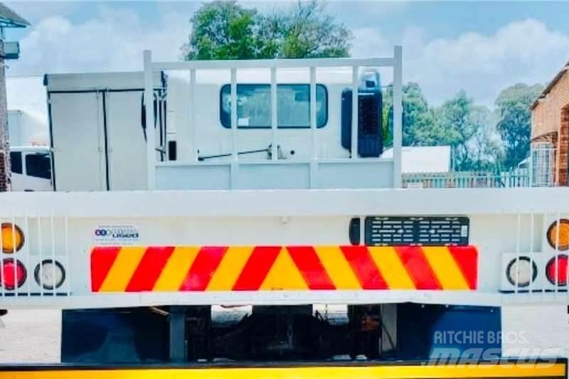 Hino 500 1322 4x4 Andere Fahrzeuge