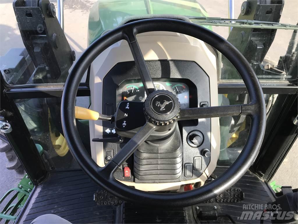 John Deere 5075 E Traktoren