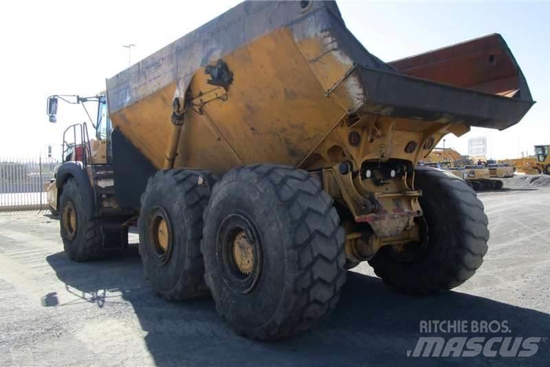 Bell B40E Dumper - Knickgelenk