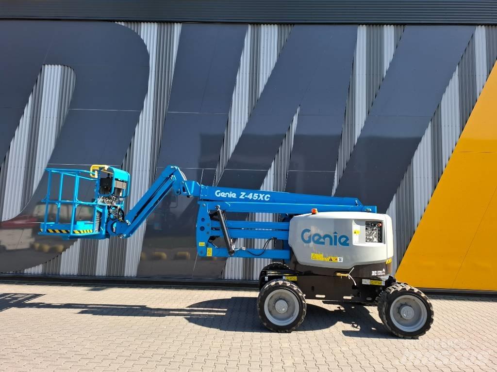 Genie Z 45 Gelenkteleskoparbeitsbühnen