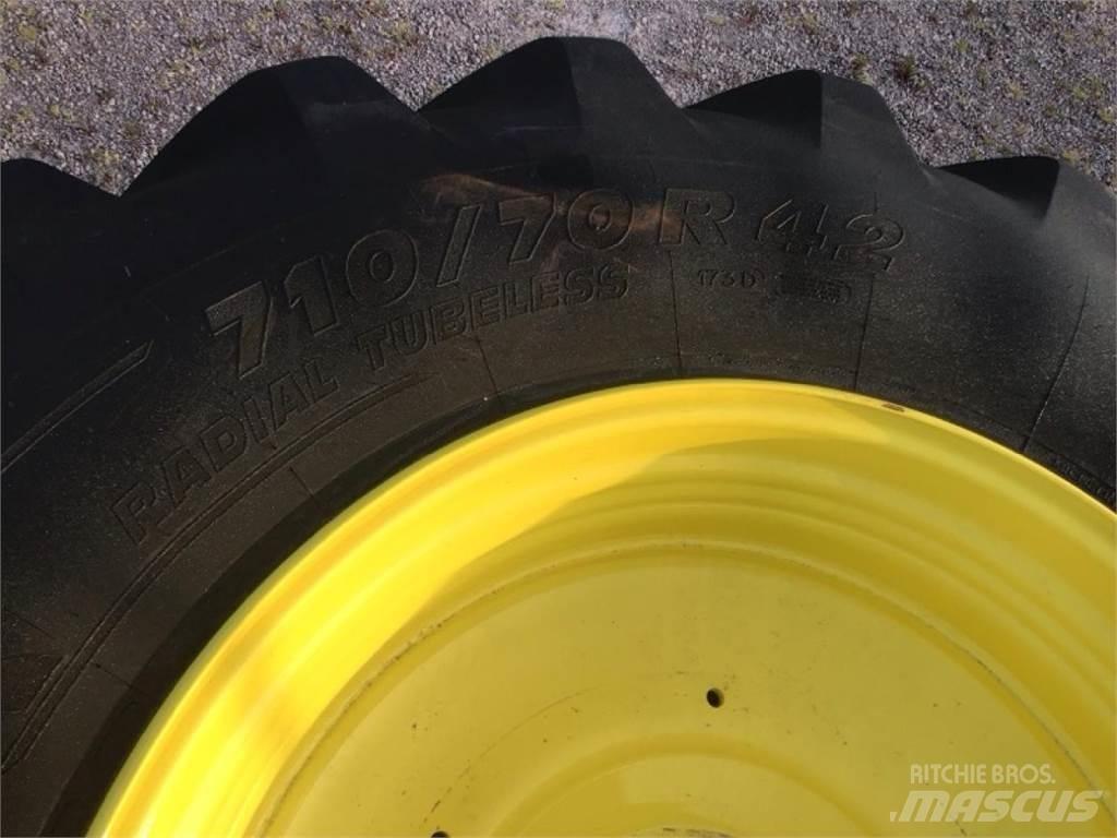 Michelin 710/70R42 Reifen