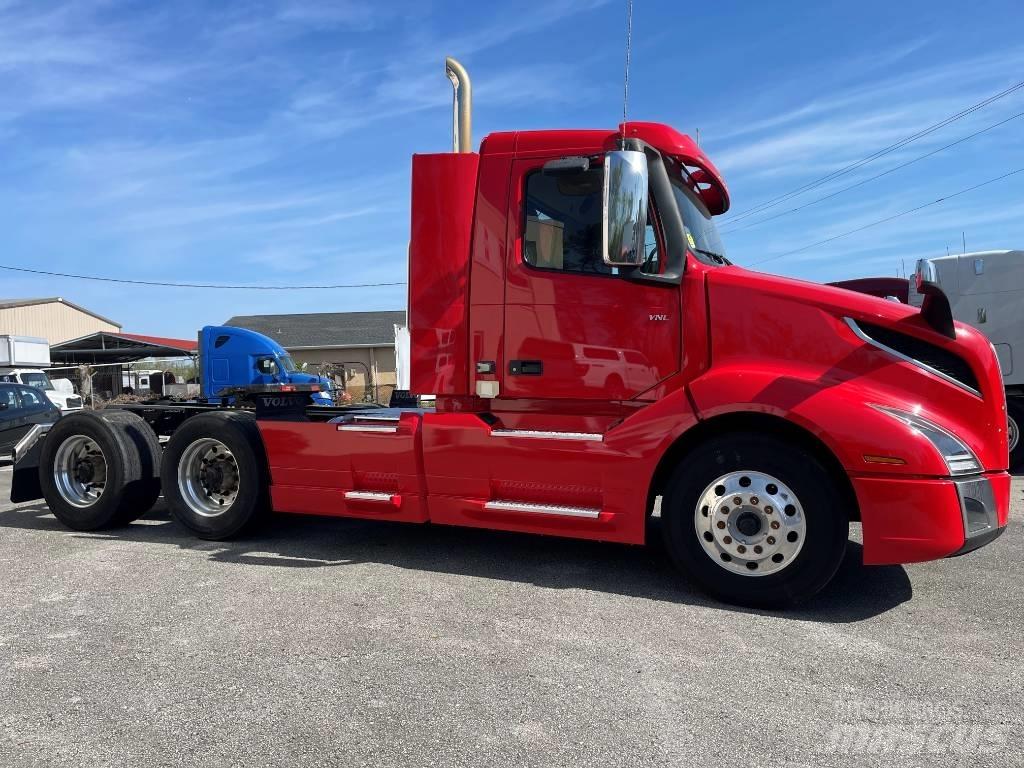 Volvo VNL64T300 Sattelzugmaschinen